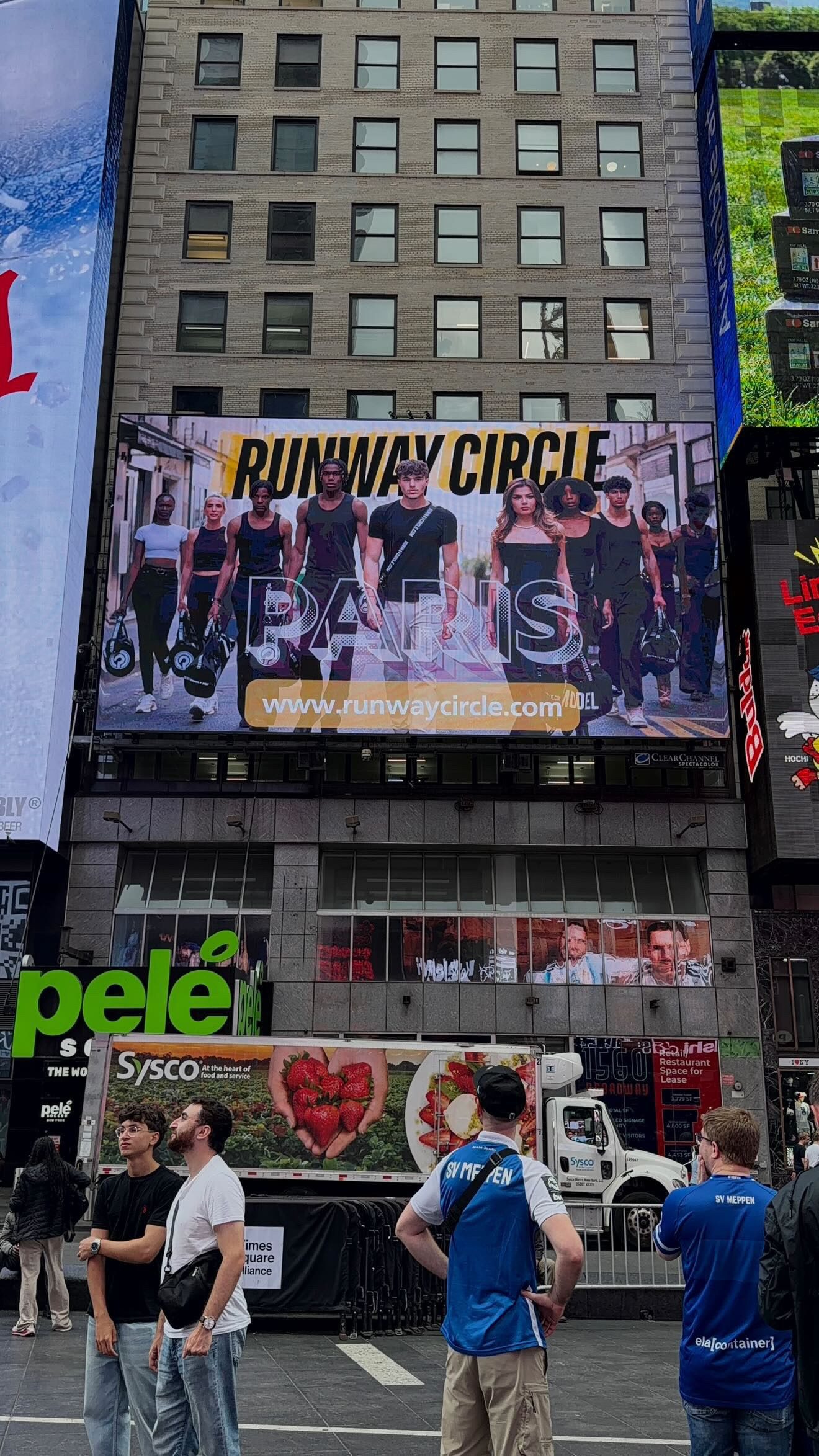Runway Circle Campaign – Times Square, New York